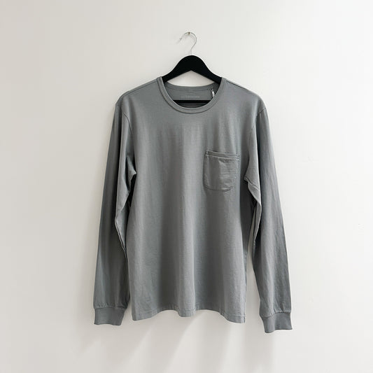 Outerknown - Long Sleeve Sojourn Pocket Tee in Tarmac Grey