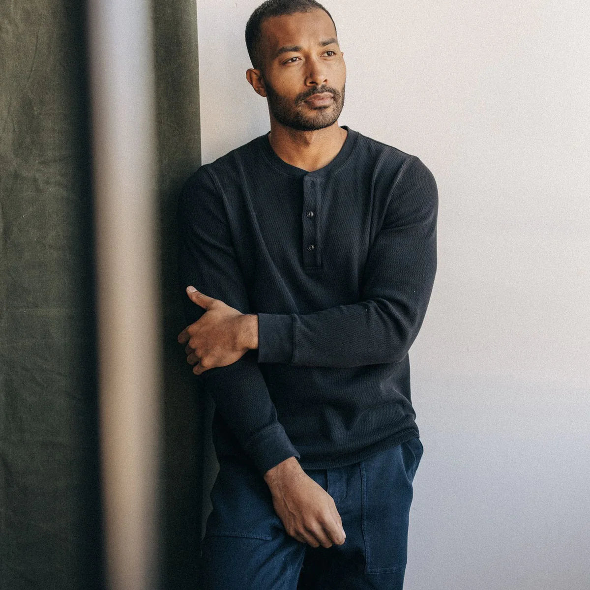 Taylor Stitch - Organic Cotton Waffle Henley in Coal